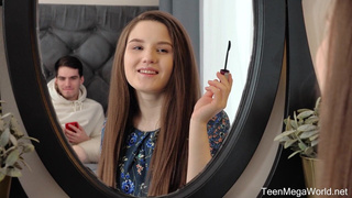 Невероятное удовольствие: как няша теряет голову от наслаждения