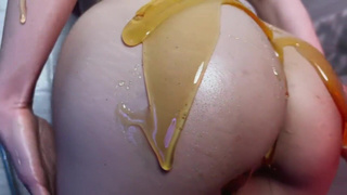 Сладкий секс с горячей коричневолосой красоткой