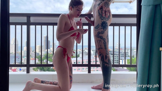 Балконный отсос от Vallery Ray — дерзкий и соблазнительный хардкор