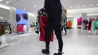 Babe Gets Public Risky Blowjob In Fitting Room - Close To Be Caught - 1080p.mp4