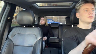 Горячие сиськи в деле – смотри без денег!