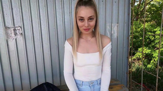 Один раз не считается: эксклюзивное видео с платным минетом