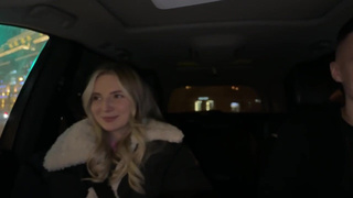 Водила не устоял: горячее видео секса в салоне такси