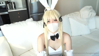 Девушка стеснялась, но ее довели до оргазма дважды