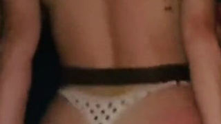 Дошла до предела – горячая дрочка и сладкий кремпай!