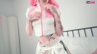 Член потёрся и кончил в трусики — целка осталась нетронутой, а брат в восторге