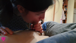 Утренний минет для бодрости: сладкое пробуждение с нежными ласками