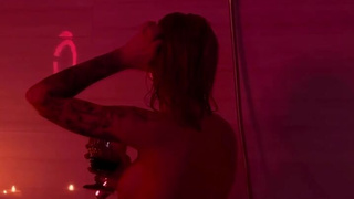 Запрещенный контент: сочные тела и дикие развлечения